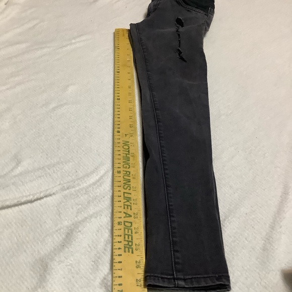 Levi’s 710 Super Skinny Black Distressed Jeans🦚 - Picture 10 of 12